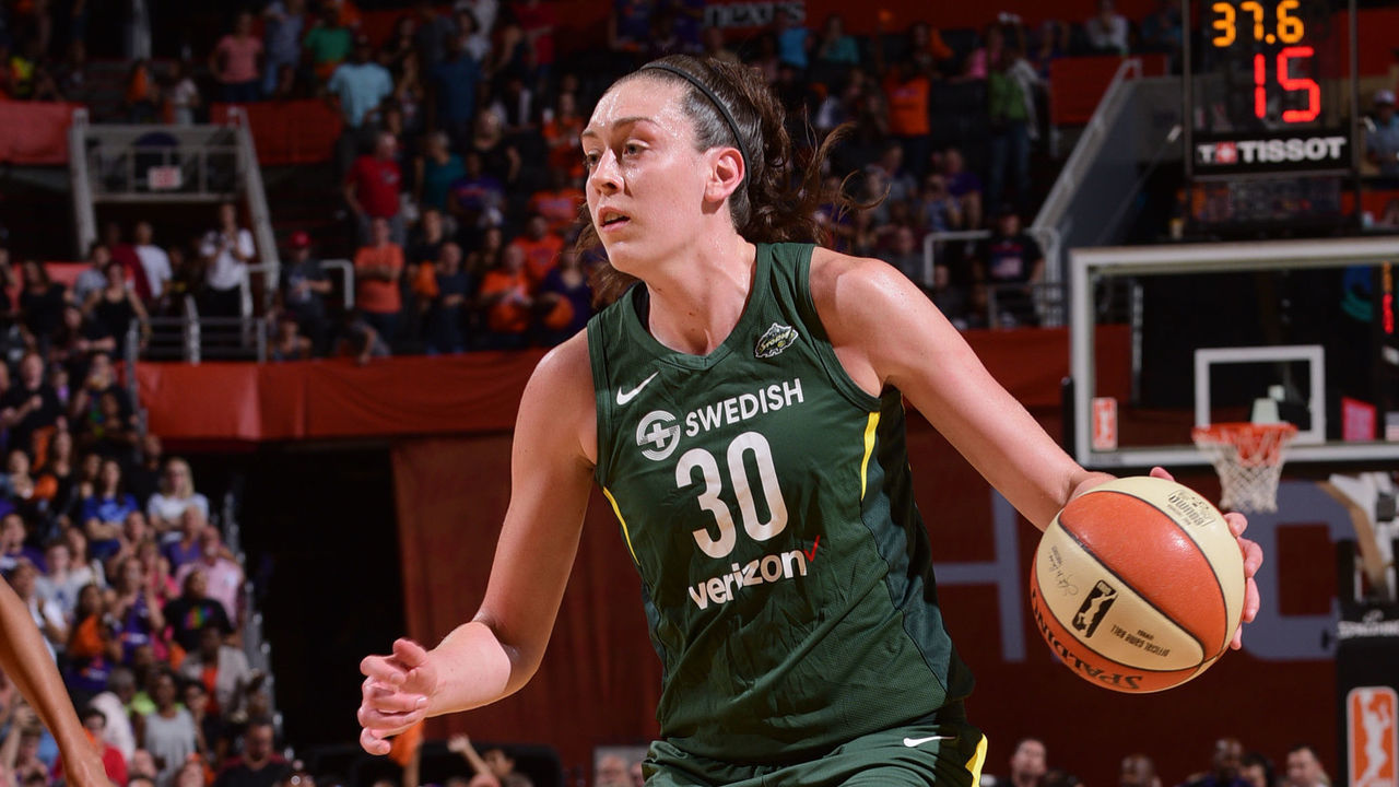 PHOENIX, AZ - AUGUST 31: Breanna Stewart #30 of the Seattle Storm handles the ball against the Phoenix Mercury during Game Three of the WNBA Semifinals on August 31, 2018 at Talking Stick Resort Arena in Phoenix, Arizona. Mandatory Copyright Notice: Copyright 2018 NBAE