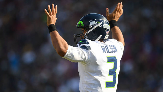 LOS ANGELES, CA - NOVEMBER 11: Quarterback Russell Wilson #3 of the Seattle Seahawks gestures during the game against the Los Angeles Rams at Los Angeles Memorial Coliseum on November 11, 2018 in Los Angeles, California.