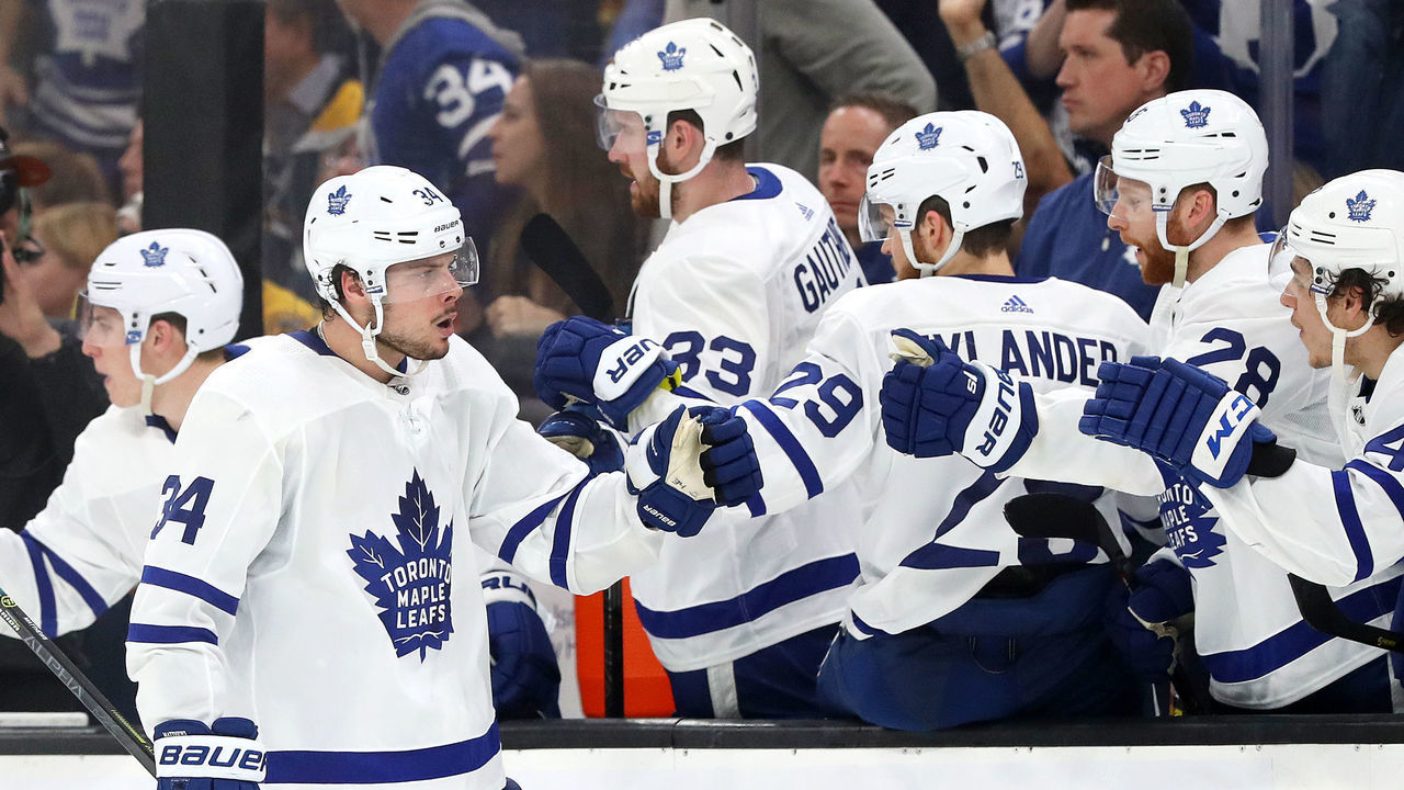 BOSTON, MASSACHUSETTS - APRIL 19: Auston Matthews #34 of the Toronto Maple Leafs celebrates with teammates after scoring a goal against the Boston Bruins during the third period of Game Five of the Eastern Conference First Round during the 2019 NHL Stanley Cup Playoffs at TD Garden on April 19, 2019 in Boston, Massachusetts. The Maple Leafs defeat the Bruins 2-1.