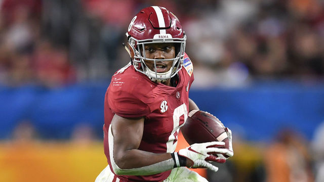 MIAMI GARDENS, FL - DECEMBER 29: Alabama running back Josh Jacobs (8) runs after a reception during the first half of the CFP Semifinal at the Orange Bowl between Alabama Crimson Tide and the Oklahoma Sooners on December 29, 2018, at Hard Rock Stadium in Miami Gardens, FL.