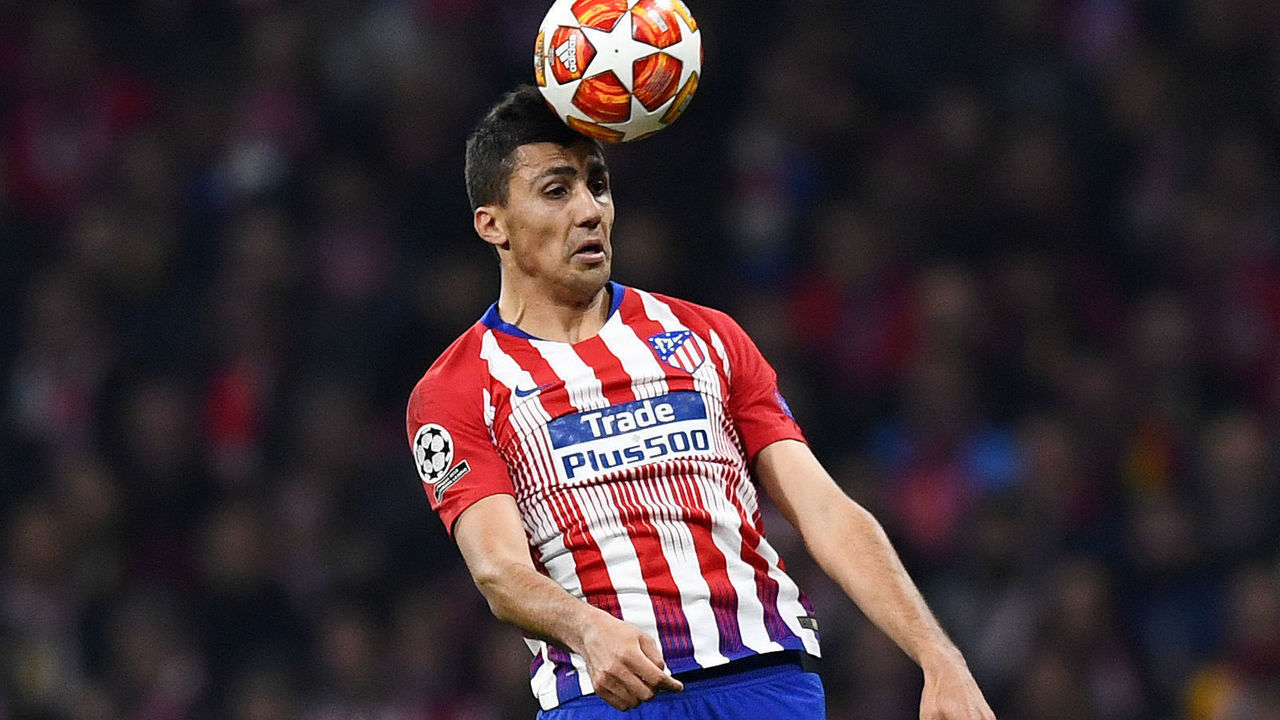 Atletico Madrid's Spanish midfielder Rodri heads the ball during the UEFA Champions League round of 16 first leg football match between Club Atletico de Madrid and Juventus FC at the Wanda Metropolitan stadium in Madrid on February 20, 2019.