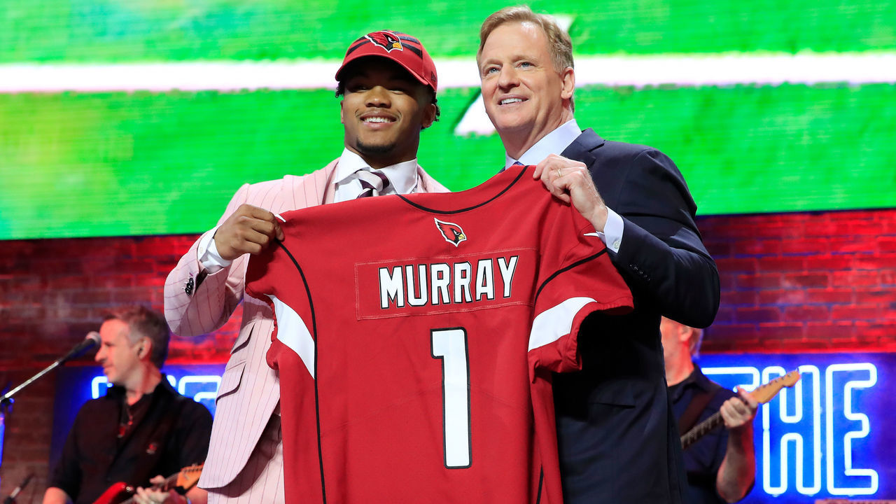NASHVILLE, TENNESSEE - APRIL 25: Kyler Murray Oklahoma poses with NFL Commissioner Roger Goodell after he was picked #1 overall by the Arizona Cardinals during the first round of the 2019 NFL Draft on April 25, 2019 in Nashville, Tennessee.