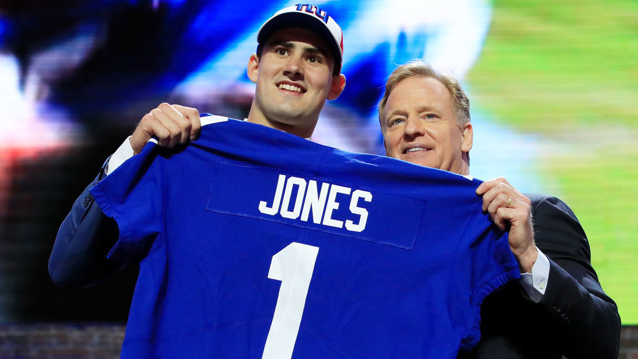 NASHVILLE, TENNESSEE - APRIL 25: Daniel Jones of Duke poses with NFL Commissioner Roger Goodell after being chosen #6 overall by the New York Giants during the first round of the 2019 NFL Draft on April 25, 2019 in Nashville, Tennessee.