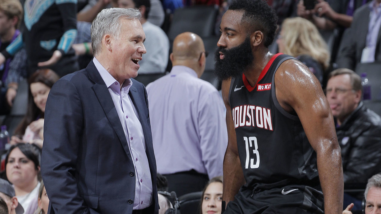 SACRAMENTO, CA - APRIL 2: Head coach Mike D'Antoni of the Houston Rockets talks to James Harden #13 during the game against the Sacramento Kings on April 2, 2019 at Golden 1 Center in Sacramento, California. NOTE TO USER: User expressly acknowledges and agrees that, by downloading and or using this photograph, User is consenting to the terms and conditions of the Getty Images Agreement. Mandatory Copyright Notice: Copyright 2019 NBAE
