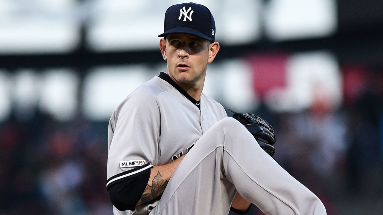SAN FRANCISCO, CA - APRIL 26: New York Yankees starting pitcher James Paxton (65) delivers during the Major League Baseball game between the New York Yankees and the San Francisco Giants at Oracle Park on April 26, 2019 in San Francisco, CA.