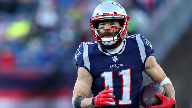 FOXBOROUGH, MASSACHUSETTS - DECEMBER 30: Julian Edelman #11 of the New England Patriots runs the ball against the New York Jets at Gillette Stadium on December 30, 2018 in Foxborough, Massachusetts.