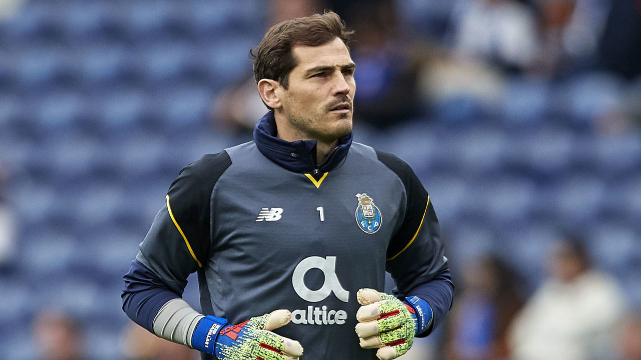 PORTO, PORTUGAL - APRIL 17: Iker Casillas of FC Porto looks on prior to the UEFA Champions League Quarter Final second leg match between Porto and Liverpool at Estadio do Dragao on April 17, 2019 in Porto, Portugal.