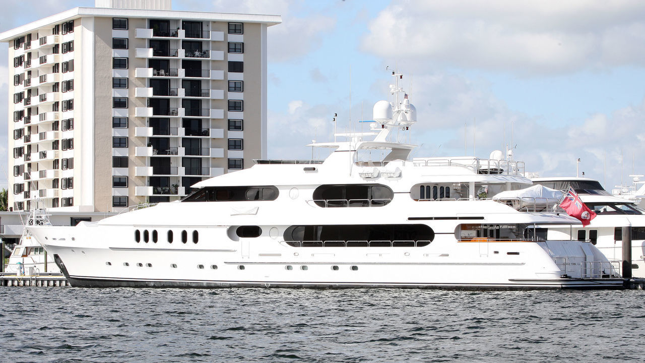 NORTH PALM BEACH, FL - DECEMBER 14: General view of Tiger Woods yacht "Privacy" on December 14, 2009 in North Palm Beach, Florida.