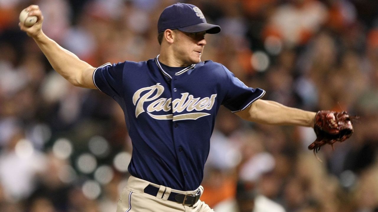 SAN FRANCISCO - SEPTEMBER 26: Jake Peavy #44 of the San Diego Padres pitches against the San Francisco Giants during a Major League Baseball game on September 26, 2007 at AT&T Park in San Francisco, California.