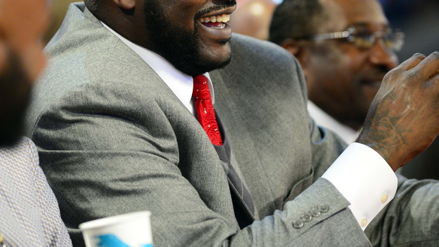 VIDEO: Shaq takes a tumble on TV