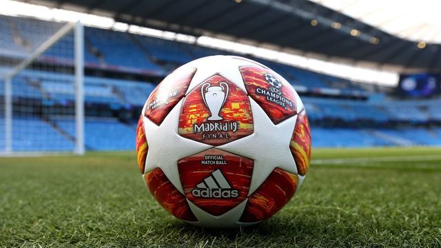 MANCHESTER, ENGLAND - APRIL 17: A detailed view of the match ball pitch side ahead of the UEFA Champions League Quarter Final second leg match between Manchester City and Tottenham Hotspur at Etihad Stadium on April 17, 2019 in Manchester, England.