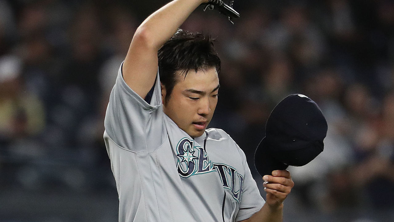 Seattle Mariners pitcher Yusei Kikuchi puts entire container of pine tar on  his hat, nearly throws no-hitter, This is the Loop