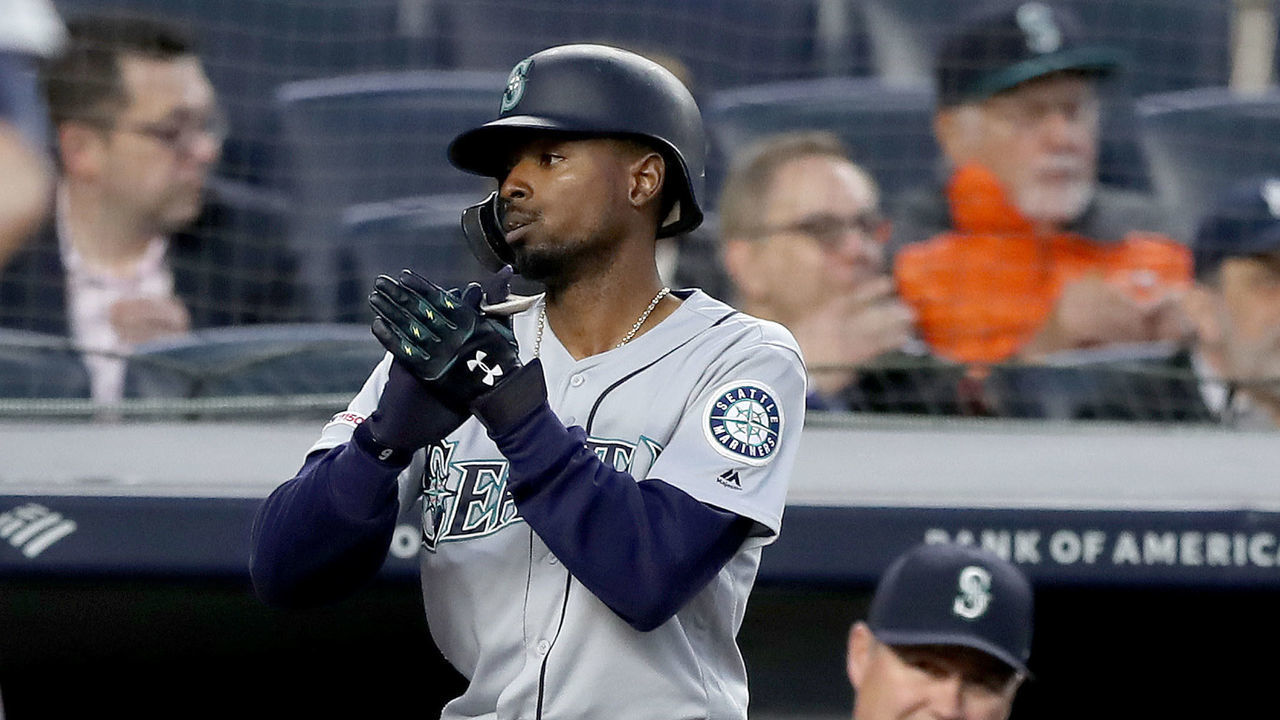 NEW YORK, NEW YORK - MAY 06: Dee Gordon #9 of the Seattle Mariners celebrates his solo home run in the fifth inning against the New York Yankees at Yankee Stadium on May 06, 2019 in the Bronx borough of New York City.