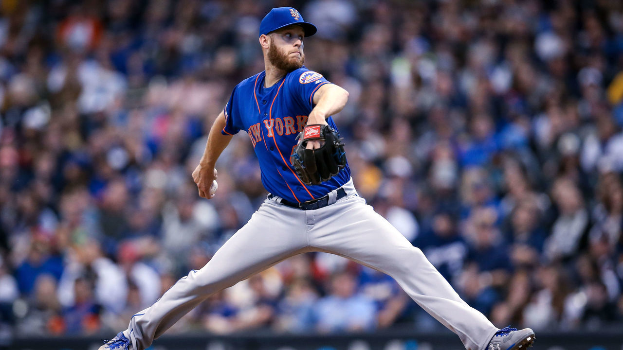 MILWAUKEE, WISCONSIN - MAY 04: Zack Wheeler #45 of the New York Mets pitches in the third inning against the Milwaukee Brewers at Miller Park on May 04, 2019 in Milwaukee, Wisconsin.