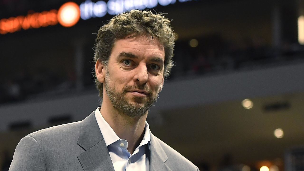 MILWAUKEE, WISCONSIN - APRIL 06: Pau Gasol #17 of the Milwaukee Bucks looks on in the second half against the Brooklyn Nets at Fiserv Forum on April 06, 2019 in Milwaukee, Wisconsin.