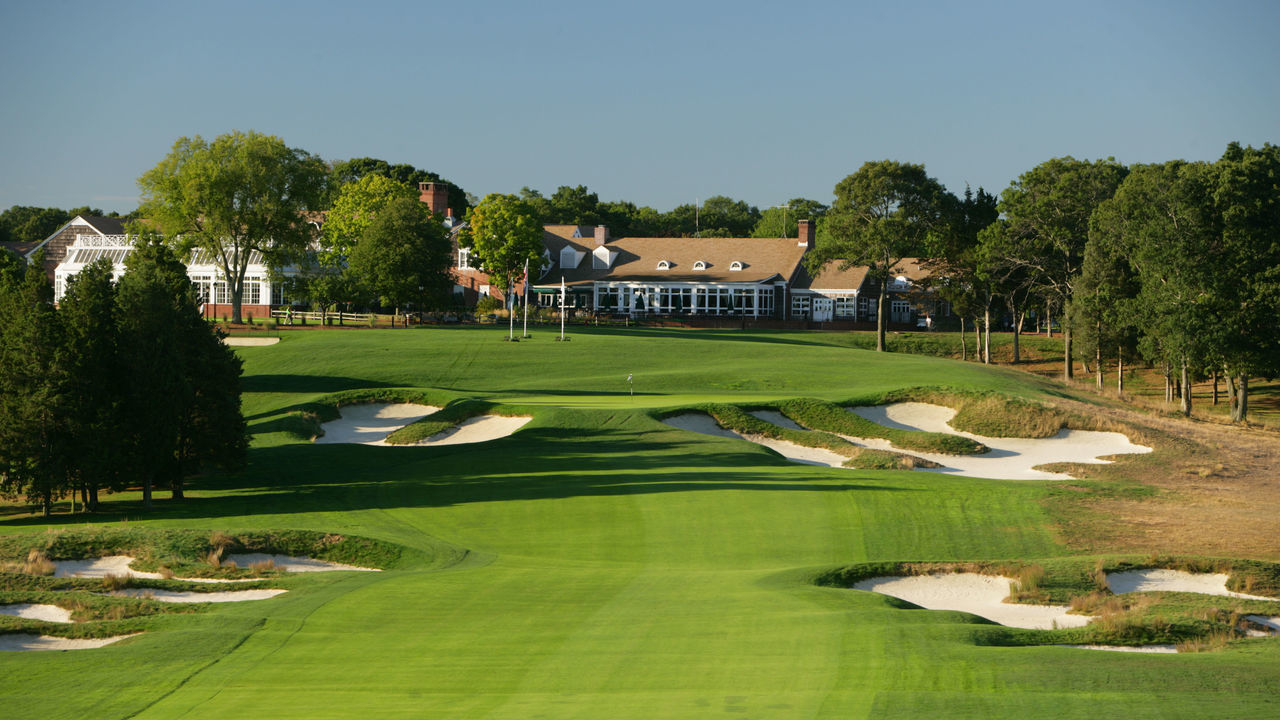 FARMINGDALE, NY - SEPTEMBER 21: The 411 yard par 4, 18th hole on the Black Course at Bethpage Sate Park venue for the 2009 US Open, on September 21, 2005 in Farmingdale, New York, United States
