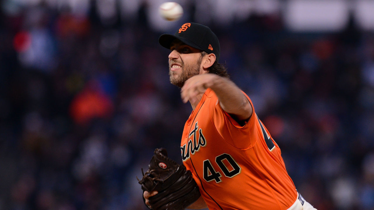 SAN FRANCISCO, CA - APRIL 26: San Francisco Giants starting pitcher Madison Bumgarner (40) delivers during the Major League Baseball game between the New York Yankees and the San Francisco Giants at Oracle Park on April 26, 2019 in San Francisco, CA.