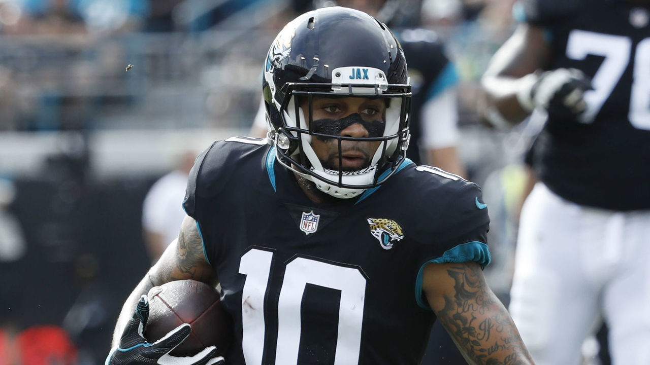 JACKSONVILLE, FL - DECEMBER 02: Donte Moncrief #10 of the Jacksonville Jaguars runs after catching a pass during the game against the Indianapolis Colts at TIAA Bank Field on December 2, 2018 in Jacksonville, Florida. The Jaguars won 6-0.