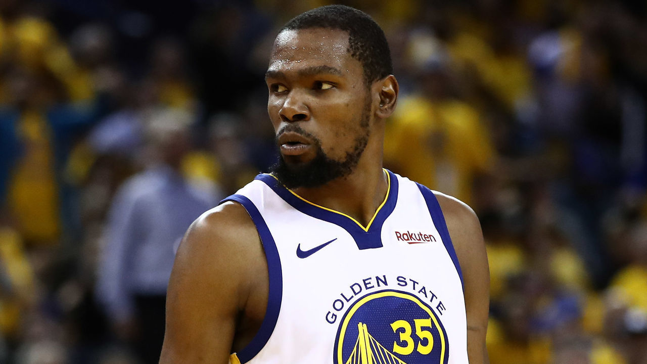 OAKLAND, CALIFORNIA - APRIL 13: Kevin Durant #35 of the Golden State Warriors reacts after making a basket against the LA Clippers during Game One of the first round of the 2019 NBA Western Conference Playoffs at ORACLE Arena on April 13, 2019 in Oakland, California.