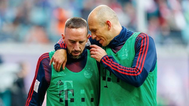 LEIPZIG, GERMANY - MAY 11: Franck Ribery (FCB) und Arjen Robben (FCB) diskussion during the Bundesliga match between RB Leipzig and Bayern Muenchen at Red Bull Arena on May 11, 2019 in Leipzig, Germany.
