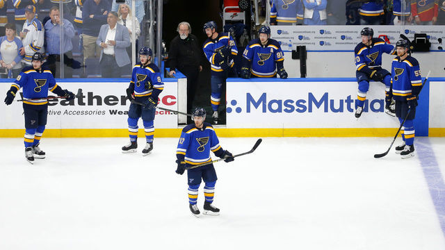 ST LOUIS, MISSOURI - MAY 15: Jaden Schwartz #17 of the St. Louis Blues looks on with his teammates after being defeated by the San Jose Sharks in overtime after Game Three of the Western Conference Finals during the 2019 NHL Stanley Cup Playoffs at Enterprise Center on May 15, 2019 in St Louis, Missouri.