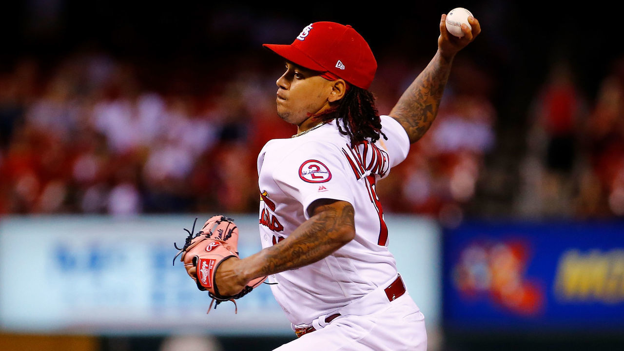 ST. LOUIS, MO - SEPTEMBER 21: Carlos Martinez #18 of the St. Louis Cardinals delivers a pitches against the San Francisco Giants in the ninth inning at Busch Stadium on September 21, 2018 in St. Louis, Missouri.
