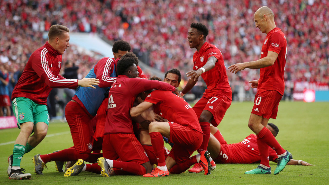 MUNICH, GERMANY - MAY 18: Franck Ribery of Bayern Munich celebrates with teammates after scoring his team's fourth goal during the Bundesliga match between FC Bayern Muenchen and Eintracht Frankfurt at Allianz Arena on May 18, 2019 in Munich, Germany.