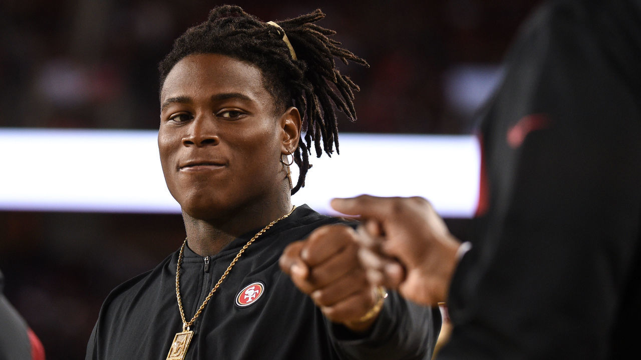 SAN FRANCISCO, CA - NOVEMBER 01: Injured San Francisco 49ers Linebacker Reuben Foster on the sidelines during the NFL football game between the Oakland Raiders and the San Francisco 49ers on November 1, 2018, at Levi's Stadium in Santa Clara, CA.