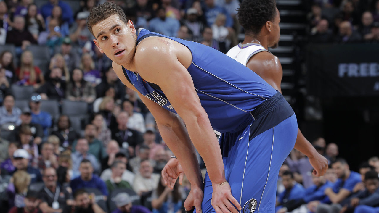 SACRAMENTO, CA - MARCH 21: Dwight Powell #7 of the Dallas Mavericks looks on during the game against the Sacramento Kings on March 21, 2019 at Golden 1 Center in Sacramento, California. NOTE TO USER: User expressly acknowledges and agrees that, by downloading and or using this photograph, User is consenting to the terms and conditions of the Getty Images Agreement. Mandatory Copyright Notice: Copyright 2019 NBAE