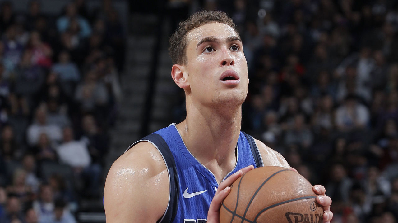 SACRAMENTO, CA - MARCH 21: Dwight Powell #7 of the Dallas Mavericks attempts a free-throw shot against the Sacramento Kings on March 21, 2019 at Golden 1 Center in Sacramento, California. NOTE TO USER: User expressly acknowledges and agrees that, by downloading and or using this photograph, User is consenting to the terms and conditions of the Getty Images Agreement. Mandatory Copyright Notice: Copyright 2019 NBAE