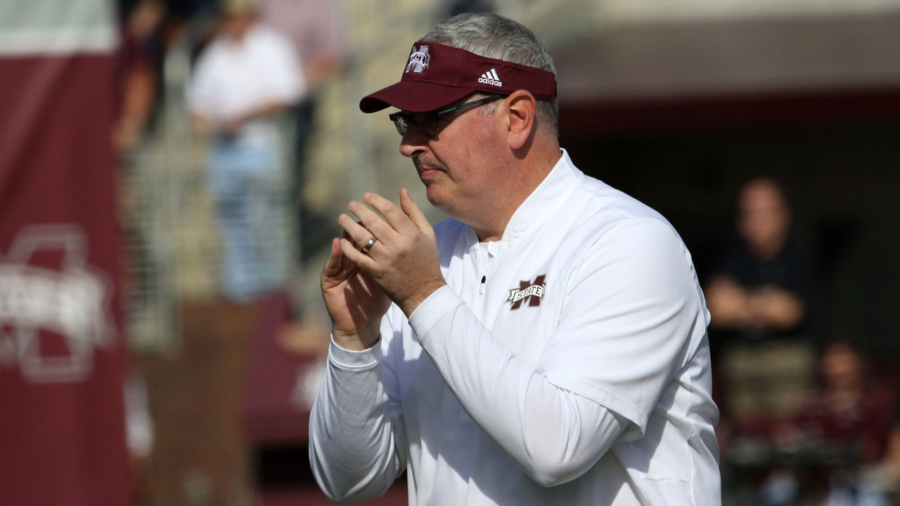 STARKVILLE, MS - NOVEMBER 17: Mississippi State Bulldogs head coach Joe Moorhead during the game between the Arkansas Razorbacks and the Mississippi State Bulldogs on November 17, 2018 at Davis Wade Stadium in Starkville, Mississippi.