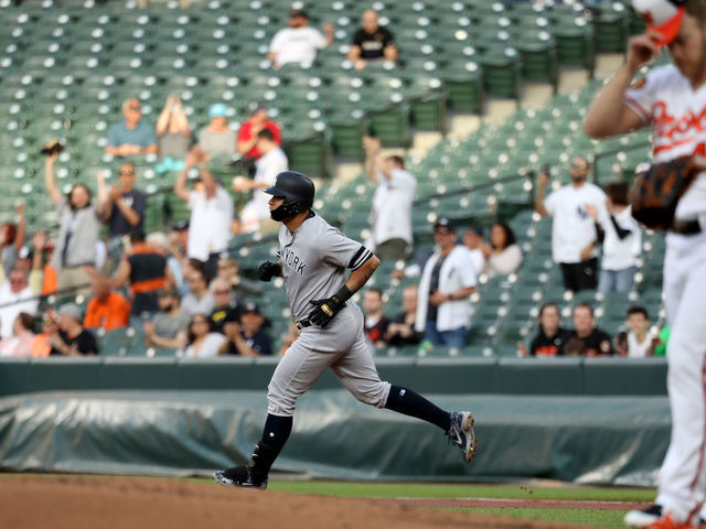 Gary Sanchez hits 100th home run