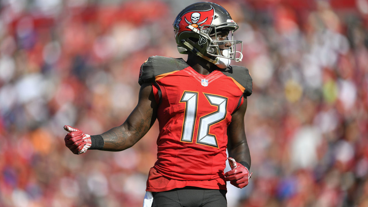 TAMPA, FL - DECEMBER 30: Tampa Bay Buccaneers wide receiver Chris Godwin (12) during the first half of an NFL game between the Atlanta Falcons and the Tampa Bay Bucs on December 30, 2018, at Raymond James Stadium in Tampa, FL.