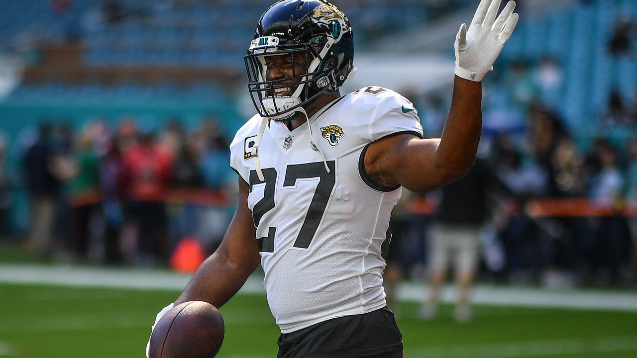 MIAMI, FL - DECEMBER 23: Leonard Fournette #27 of the Jacksonville Jaguars warms up before the game against the Miami Dolphins at Hard Rock Stadium on December 23, 2018 in Miami, Florida.