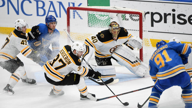 ST. LOUIS, MO- FEBRUARY 23: Boston Bruins goalie Tuukka Rask (40) gets ready to block a shot by St. Louis Blues rightwing Vladimir Tarasenko (91) during a NHL game between the Boston Bruins and the St. Louis Blues on February 23, 2019, at Enterprise Center, St. Louis, MO.