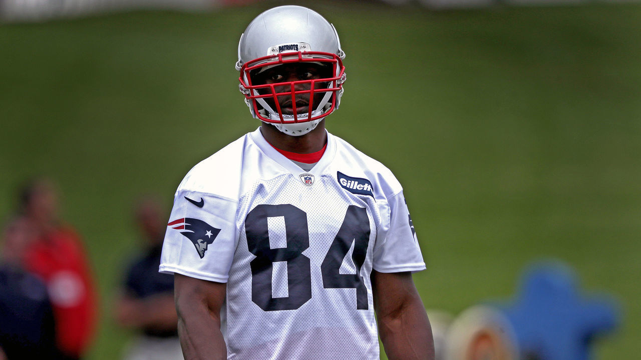 FOXBOROUGH, MA - MAY 23: New England Patriots tight end Ben Watson is pictured during New England Patriots offseason organized team activities at Gillette Stadium in Foxborough, MA on May 23, 2019.