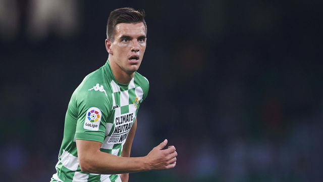 SEVILLE, SPAIN - APRIL 21: Giovani Lo Celso of Real Betis Balompie reacts during the La Liga match between Real Betis Balompie and Valencia CF at Estadio Benito Villamarin on April 21, 2019 in Seville, Spain.