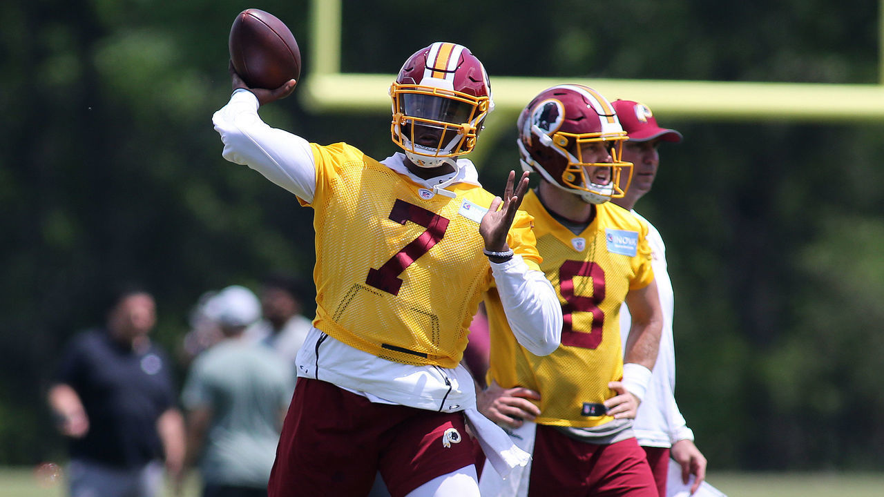 LOUDOUN COUNTY, VA - MAY 20: Washington Redskins quarterback Dwayne Haskins (7) in action during a Washington Redskins OTA workout on May 20, 2019, at Inova Sports Performance Center at Redskins Park in Ashburn, VA.