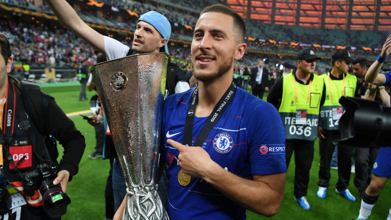 BAKU, AZERBAIJAN - MAY 29: Eden Hazard of Chelsea celebrates victory with the UEFA League trophy after the UEFA Europa League Final between Chelsea and Arsenal at Baku Olimpiya Stadionu on May 29, 2019 in Baku, Azerbaijan.
