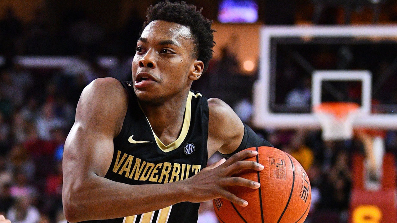 LOS ANGELES, CA - NOVEMBER 11: Vanderbilt guard Darius Garland (10) drives to the basket during a college basketball game between the Vanderbilt Commodores and the USC Trojans on November 11, 2018, at the Galen Center in Los Angeles, CA.