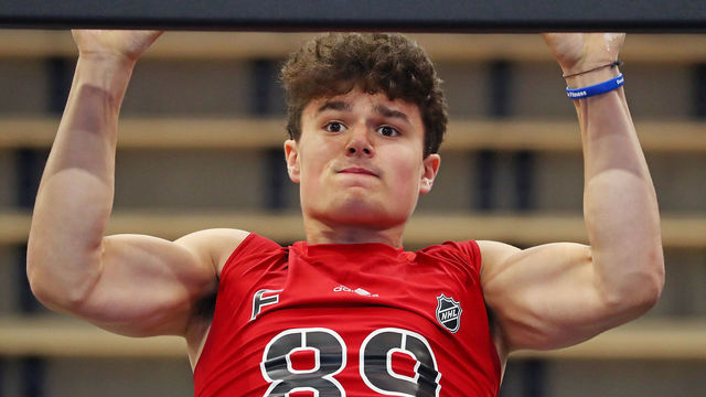 BUFFALO, NY - JUNE 1: Alex Turcotte performs pull-ups during the 2019 NHL Scouting Combine on June 1, 2019 at Harborcenter in Buffalo, New York.