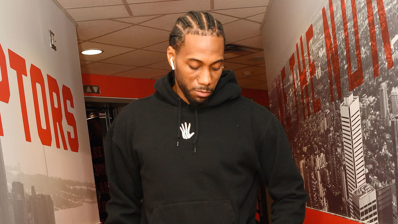 TORONTO, CANADA - MAY 25: Kawhi Leonard #2 of the Toronto Raptors arrives before the game against the Milwaukee Bucks during Game Six of the Eastern Conference Finals on May 25, 2019 at Scotiabank Arena in Toronto, Ontario, Canada. NOTE TO USER: User expressly acknowledges and agrees that, by downloading and/or using this photograph, user is consenting to the terms and conditions of the Getty Images License Agreement. Mandatory Copyright Notice: Copyright 2019 NBAE
