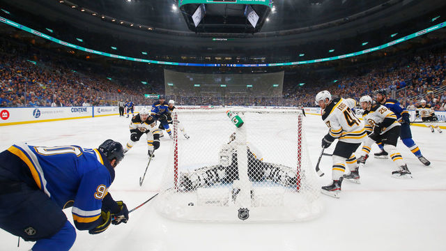 ST LOUIS, MISSOURI - JUNE 03: Ryan O'Reilly #90 of the St. Louis Blues scores a goal past Tuukka Rask #40 of the Boston Bruins for a first period goal in Game Four of the 2019 NHL Stanley Cup Final at Enterprise Center on June 03, 2019 in St Louis, Missouri.