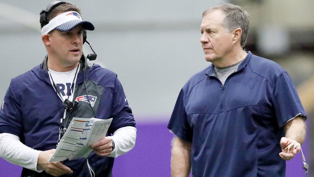 EDEN PRAIRIE, MN - FEBRUARY 02: Offensive coordinator Josh McDaniels and head coach Bill Belichick of the New England Patriots talks during the New England Patriots practice on February 2, 2018 at Winter Park in Eden Prairie, Minnesota. The New England Patriots will play the Philadelphia Eagles in Super Bowl LII on February 4.