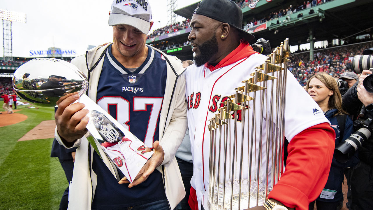 Title Town: Patriots, Red Sox celebrate championship wins at Fenway Park