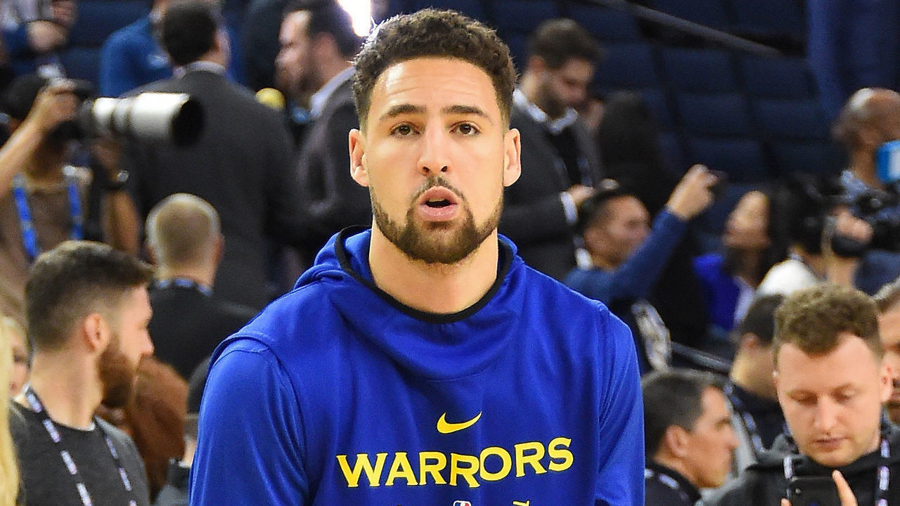 OAKLAND, CA - JUNE 04: Klay Thompson #11 of the Golden State Warriors looks to shoot the ball during NBA Finals practice and media availability on June 4, 2019 at Oracle Arena in Oakland, California. NOTE TO USER: User expressly acknowledges and agrees that, by downloading and/or using this photograph, user is consenting to the terms and conditions of the Getty Images License Agreement. Mandatory Copyright Notice: Copyright 2019 NBAE