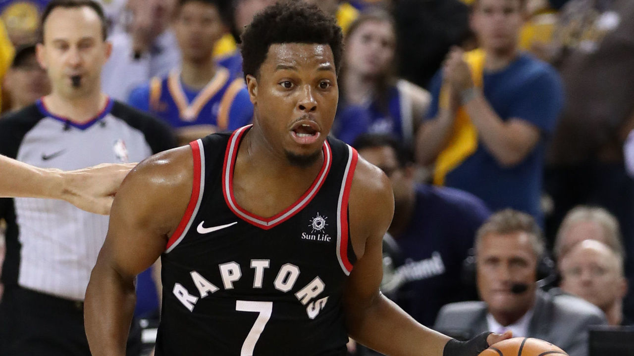 OAKLAND, CALIFORNIA - JUNE 05: Kyle Lowry #7 of the Toronto Raptors handles the ball on offense against the Golden State Warriors in the second half during Game Three of the 2019 NBA Finals at ORACLE Arena on June 05, 2019 in Oakland, California.
