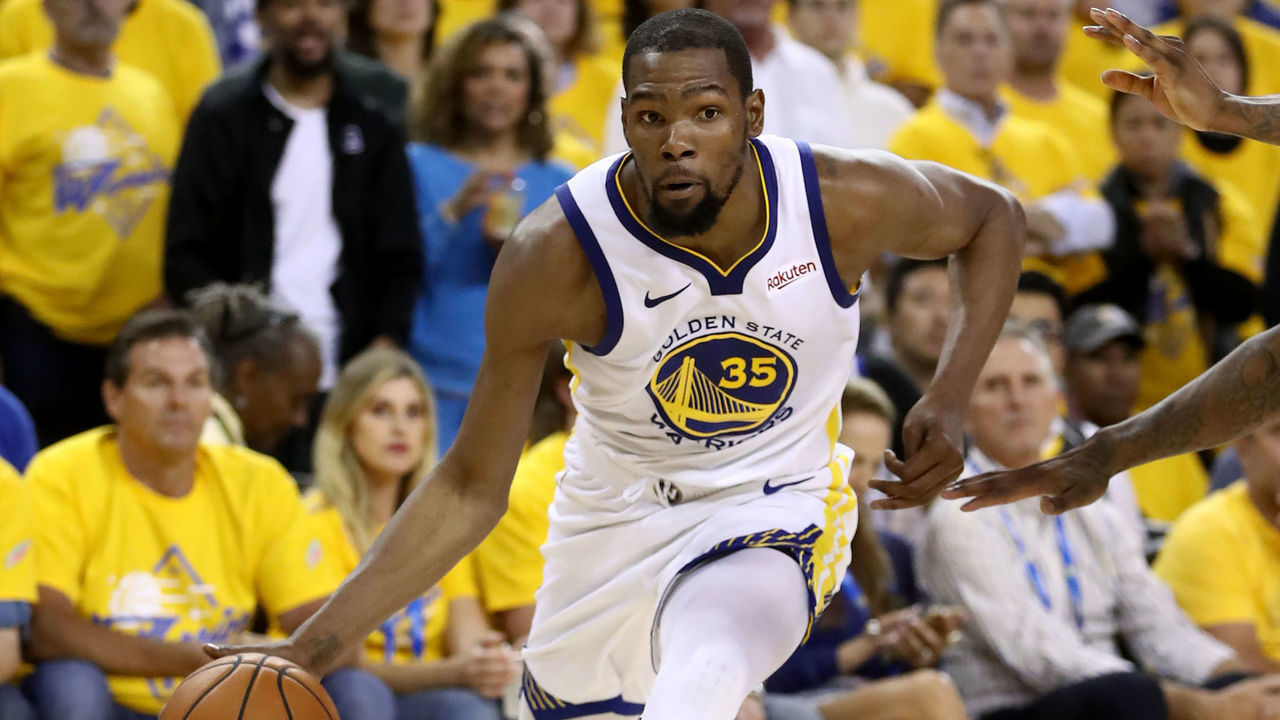 OAKLAND, CALIFORNIA - MAY 08: Kevin Durant #35 of the Golden State Warriors in action against the Houston Rockets during Game Five of the Western Conference Semifinals of the 2019 NBA Playoffs at ORACLE Arena on May 08, 2019 in Oakland, California.