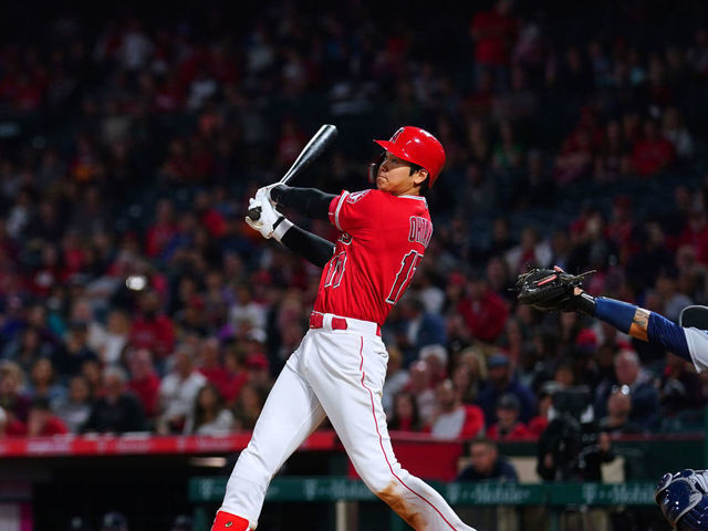 Angels' Shohei Ohtani homers off Yusei Kikuchi in first Major