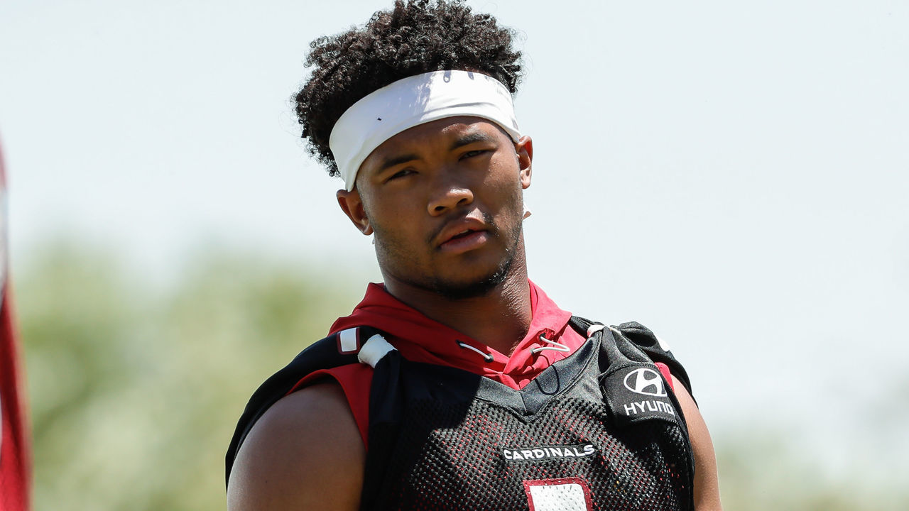 TEMPE, AZ - JUN 3: Arizona Cardinals quarterback Kyler Murray (1) looks on during the Arizona Cardinals OTA on June 3, 2019 at the Arizona Cardinals Training Facility in Tempe, Arizona.